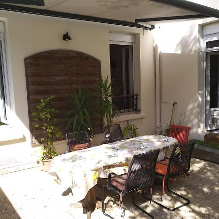 Cosy Rare 2 Bedroom Apartment Around A Private Garden ヌイイ＝シュル＝セーヌ エクステリア 写真