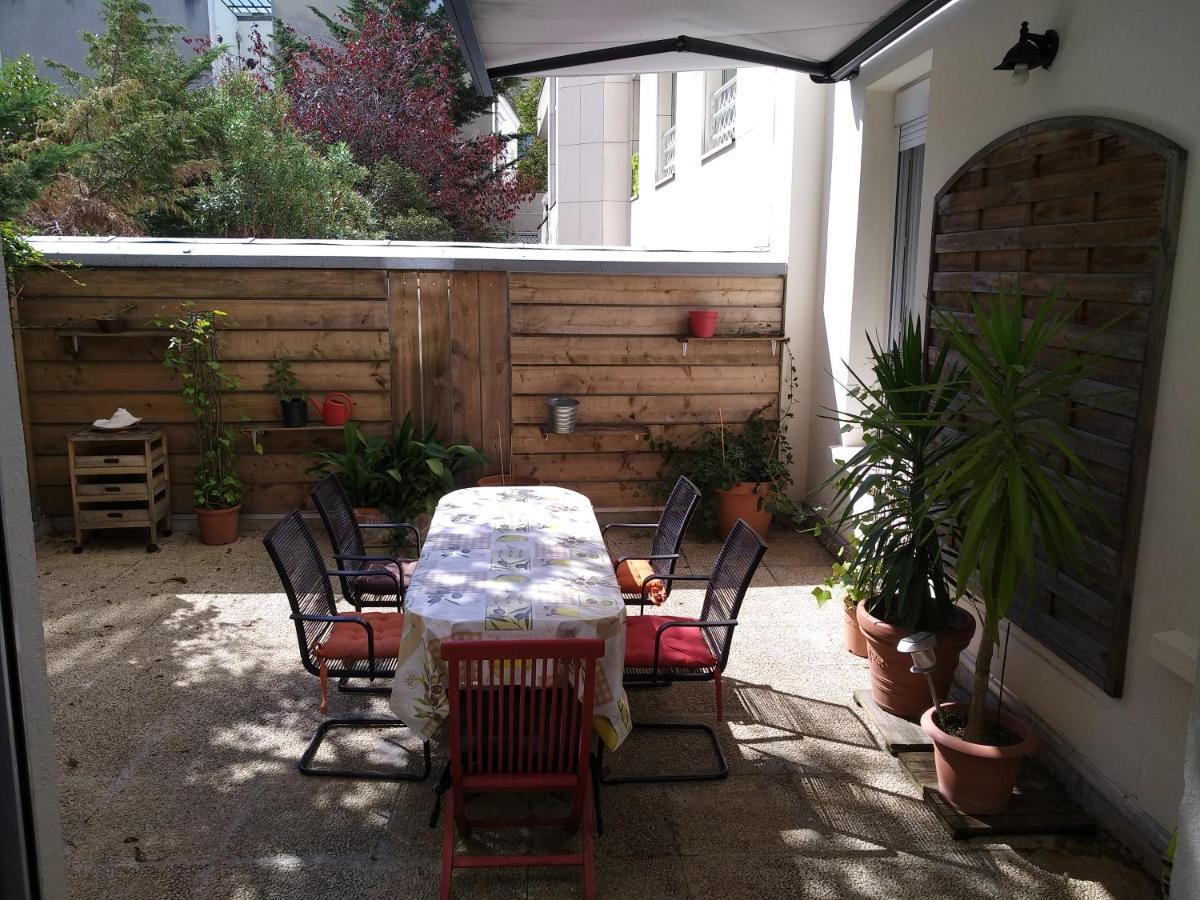 Cosy Rare 2 Bedroom Apartment Around A Private Garden ヌイイ＝シュル＝セーヌ エクステリア 写真
