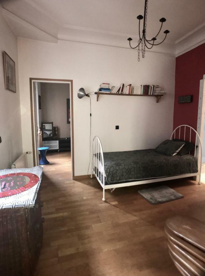 Cosy Rare 2 Bedroom Apartment Around A Private Garden ヌイイ＝シュル＝セーヌ エクステリア 写真