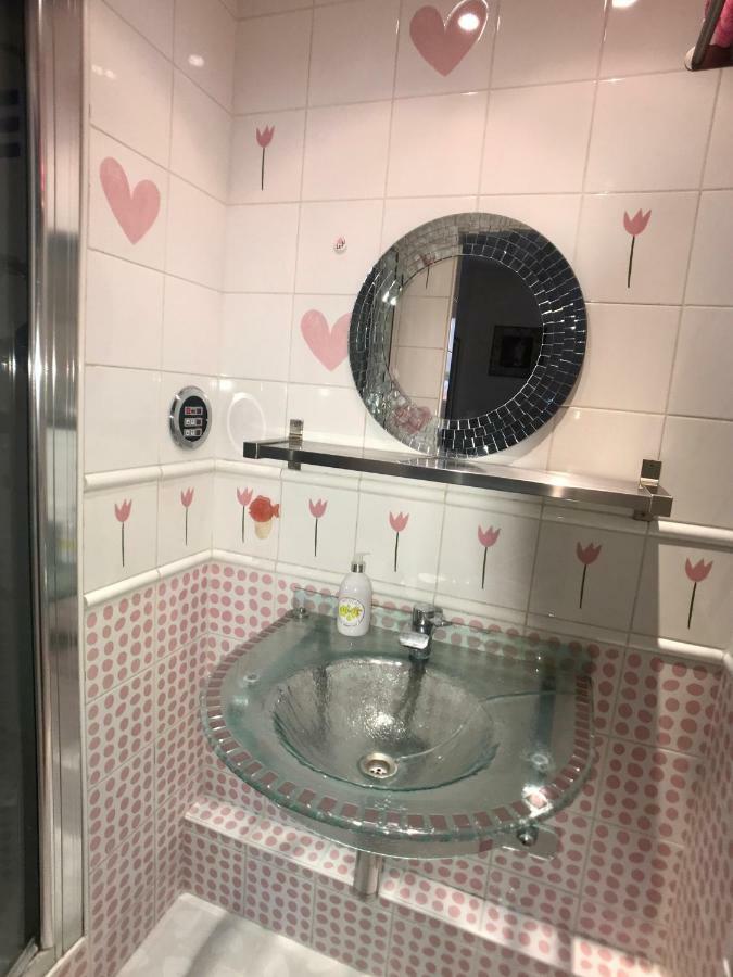 Cosy Rare 2 Bedroom Apartment Around A Private Garden ヌイイ＝シュル＝セーヌ エクステリア 写真