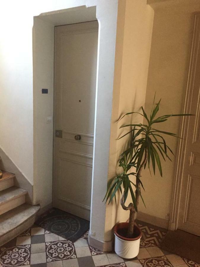 Cosy Rare 2 Bedroom Apartment Around A Private Garden ヌイイ＝シュル＝セーヌ エクステリア 写真