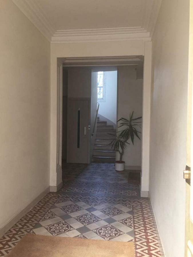 Cosy Rare 2 Bedroom Apartment Around A Private Garden ヌイイ＝シュル＝セーヌ エクステリア 写真